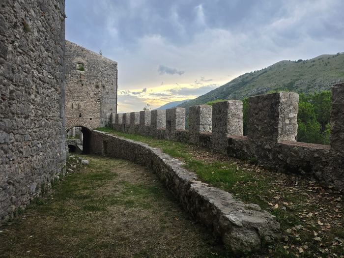 Il cammino di ronda della rocca