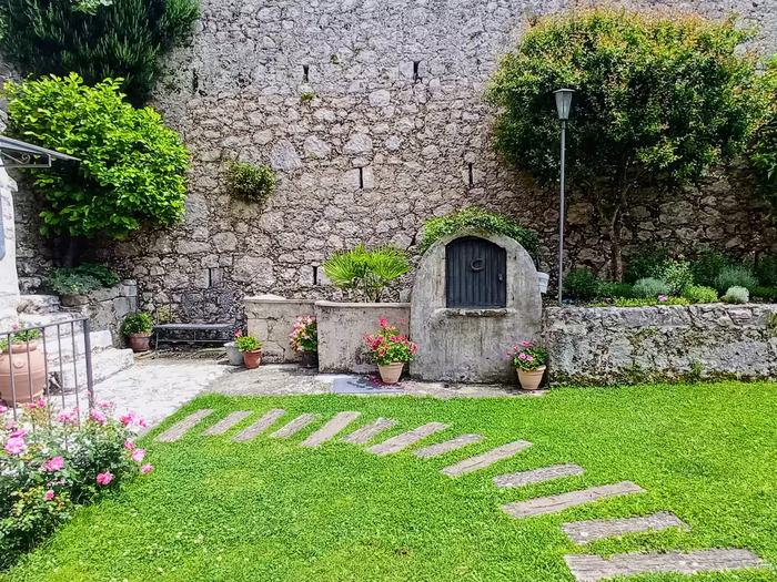 Vialetto del giardino