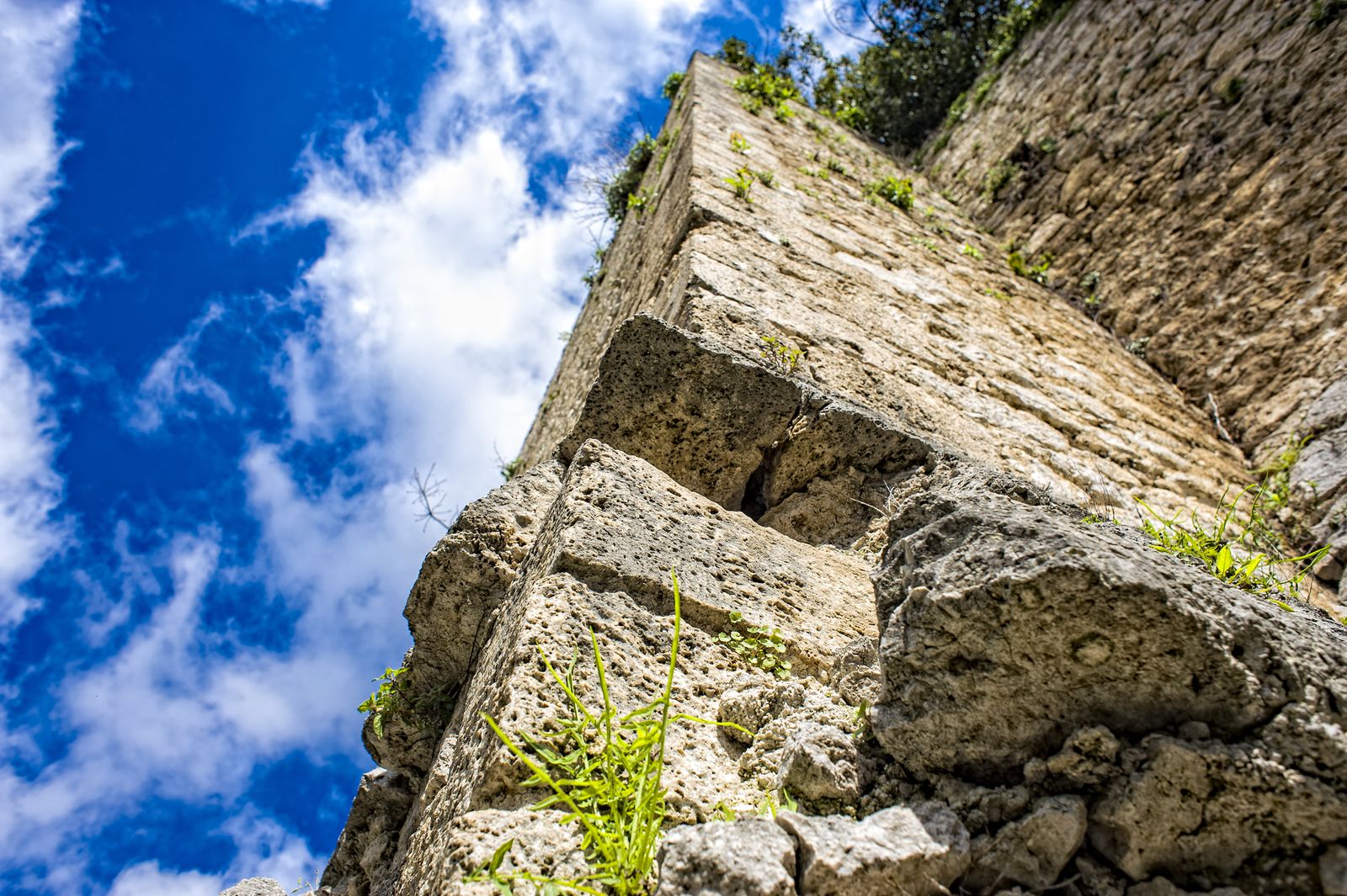 Dettaglio delle antiche mura